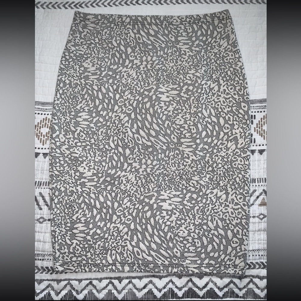 Last Exit Patterned Skirt - Size 2X